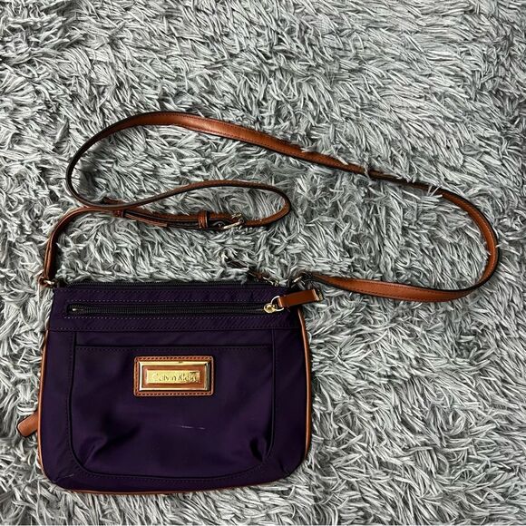 Calvin Klein Purple Crossbody Bag - Picture 1 of 7